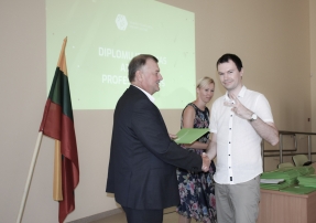 0003_ems_diplomai_20190628-34-of-95_1561805115-487d6316ea126c048ee7aeb054d6fd68.JPG
