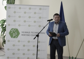 0007_ems_diplomai_20190628-12-of-95_1561805129-7ade4bfe6adc89bb8f77914924107fa4.JPG