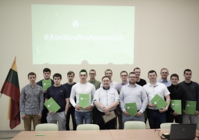 0010_ems_diplomai_20190628-83-of-95_1561805155-8ff4a1749f677def52c191d31d0f6ee1.JPG